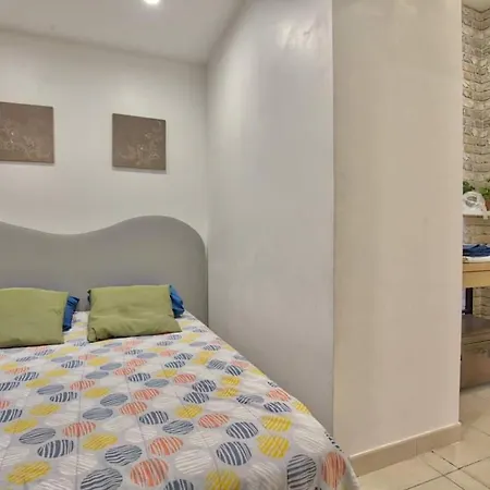 Provence Apartment